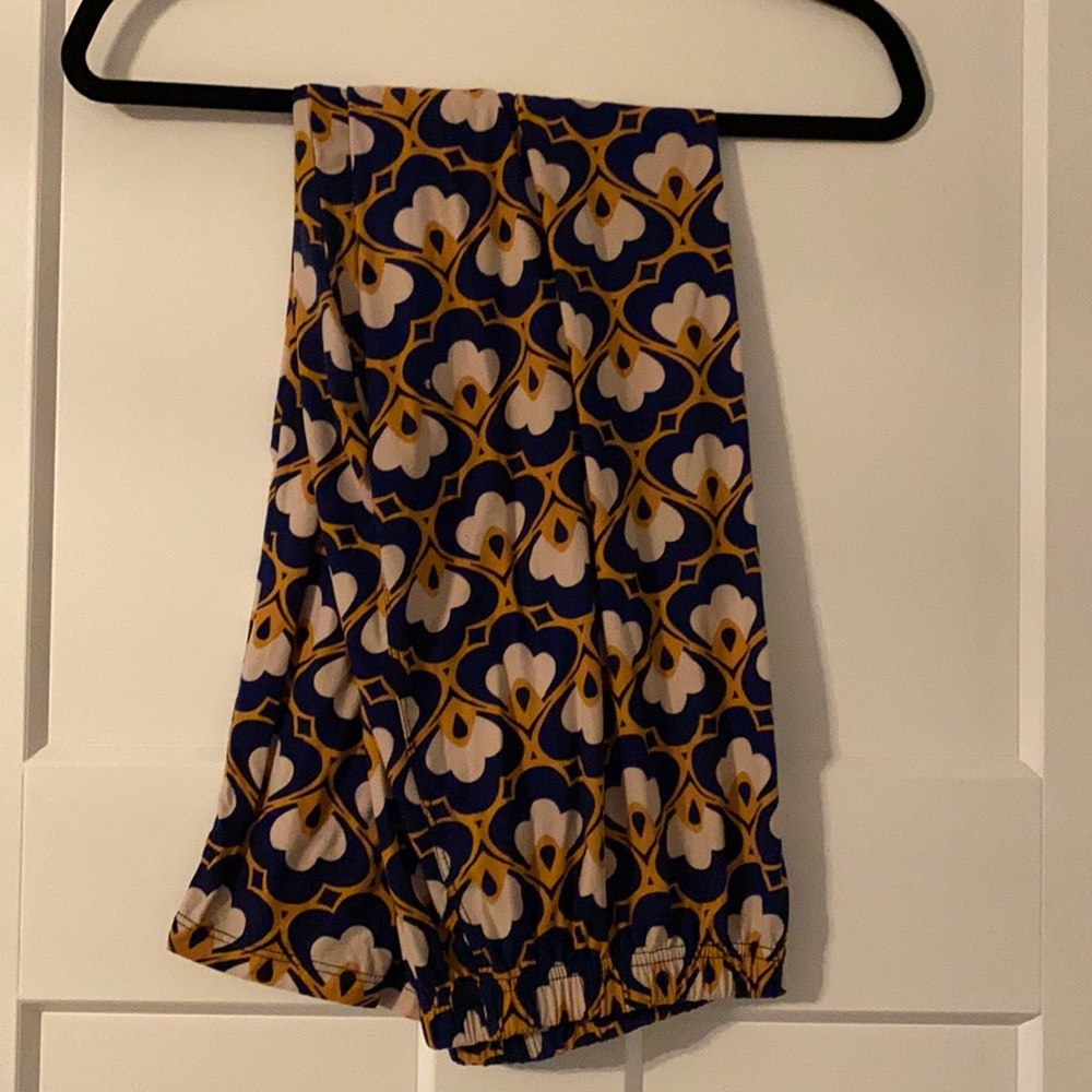 NWOT Agnes and Dora Leggings